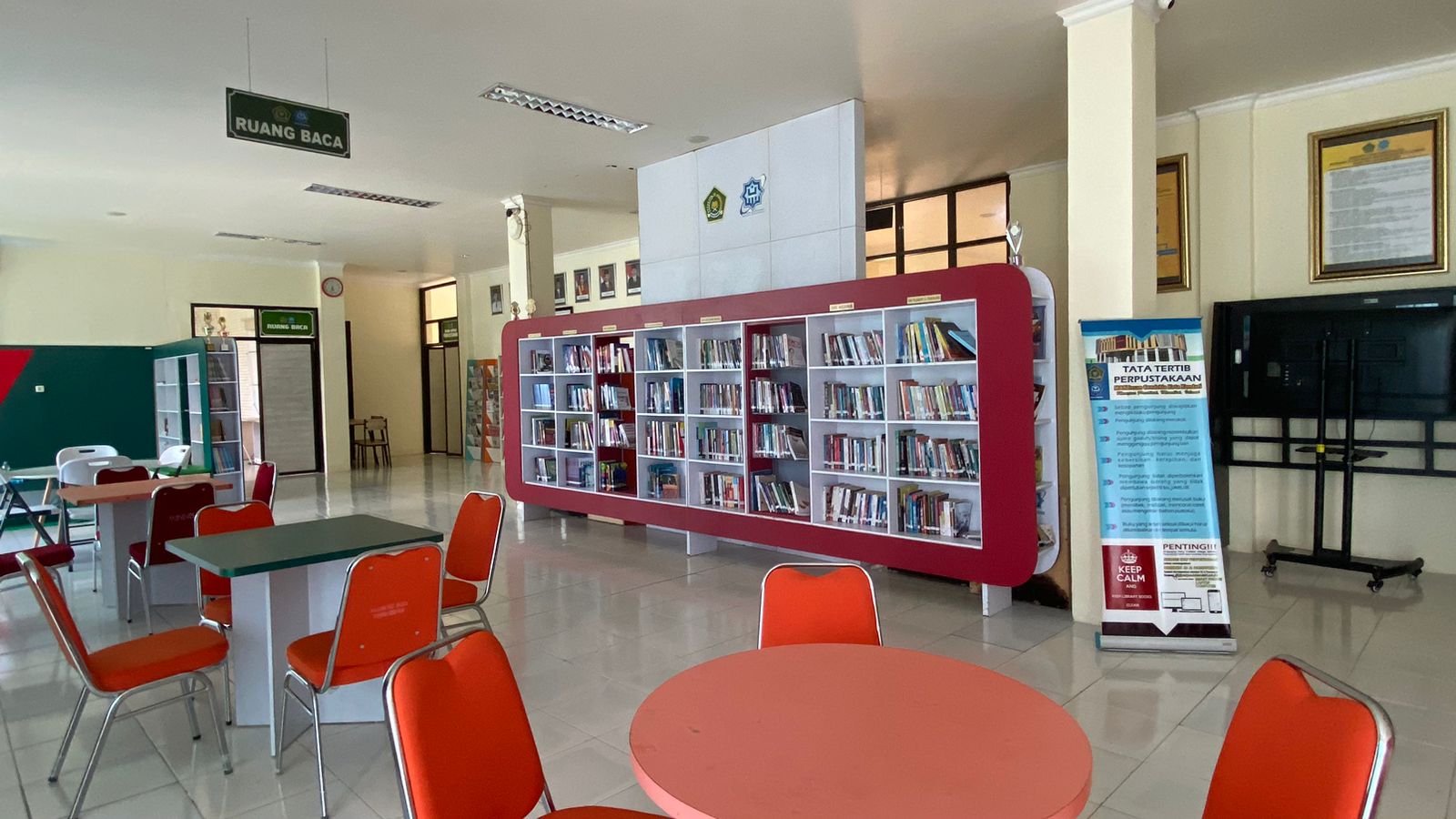 Literasi dan Perpustakaan