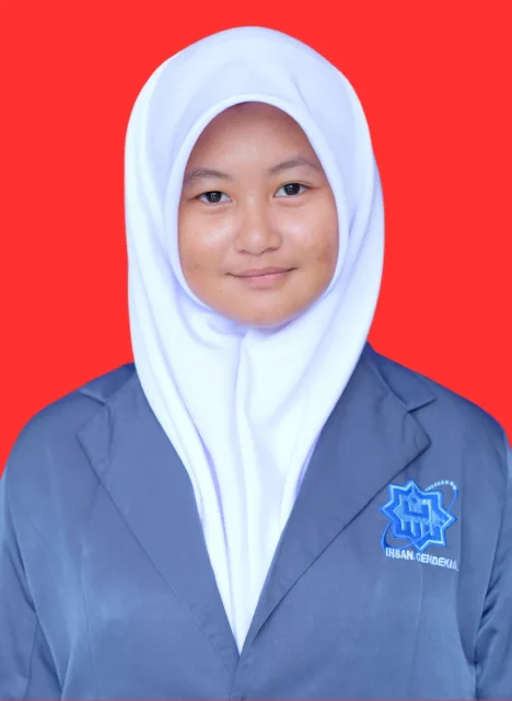 QUEEN FAAIZAH AZ ZAHRA PUTRI